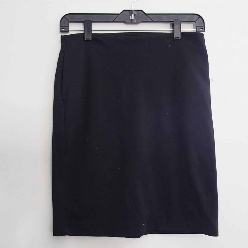 Above the knee Black Skirt with Zipper